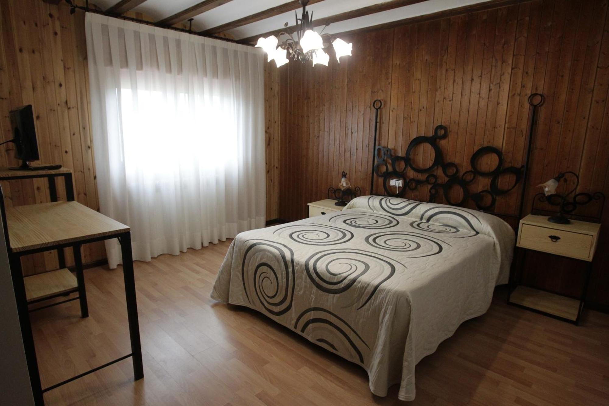 منزل الضيف Matute de la Sierra  في Casona Santa Coloma المظهر الخارجي الصورة